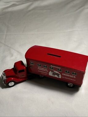 Vintage Ertl Budweiser Red Clydesdales Horse Trailer Toy Truck Coin Bank limited